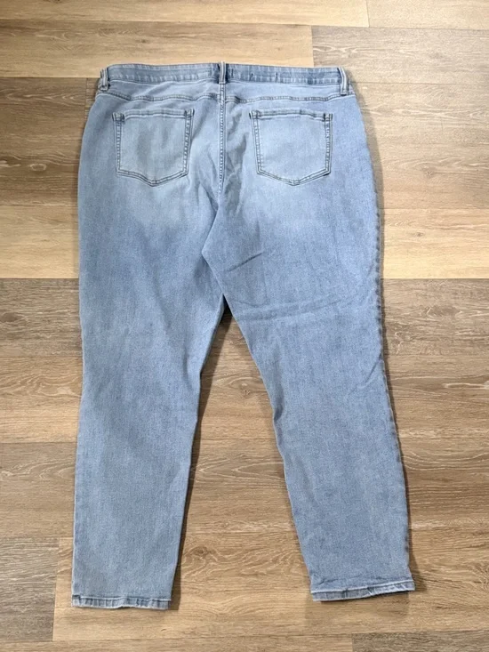 Ava & Viv Light Blue Skinny Mid Rise Size 20 - Picture 3 of 3